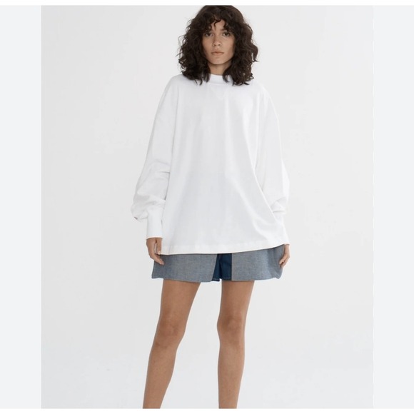 CLAUDIA‎ LI White Long Sleeve Sweatshirt with Gradient Sleeve Text - Picture 2 of 4